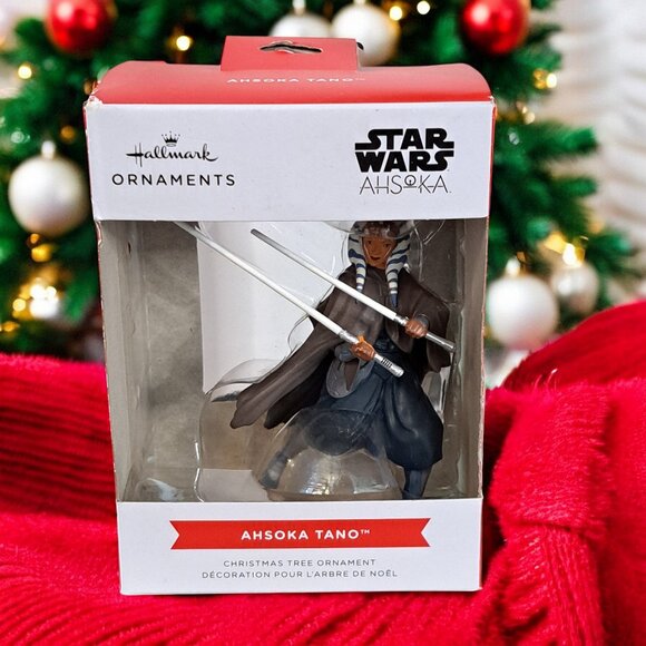 Star Wars: Ahsoka Tano Hallmark Ornament - Picture 5 of 7